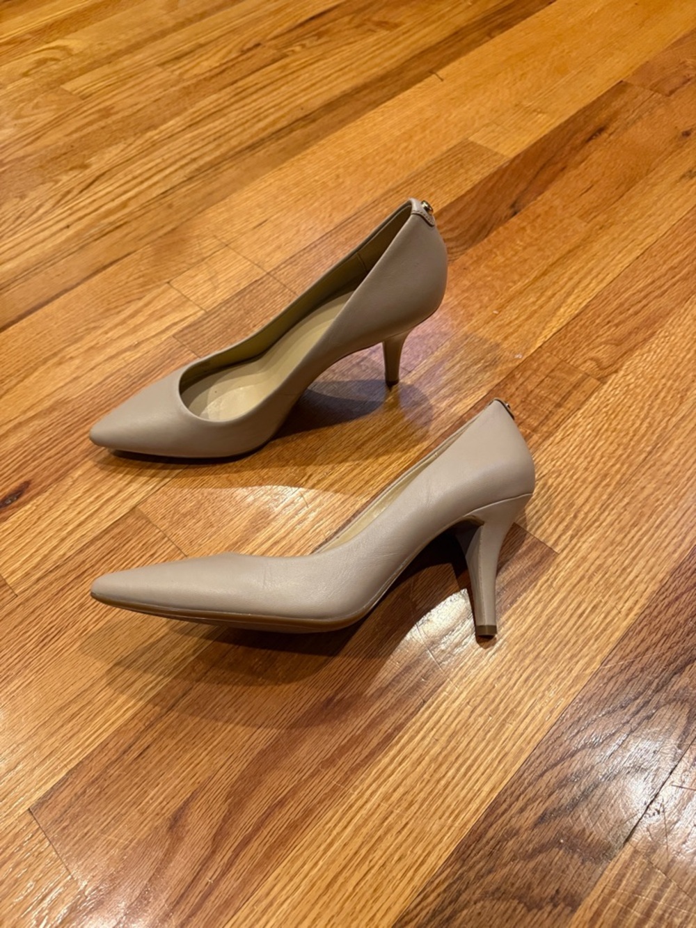 Michael Kors nude heel pumps